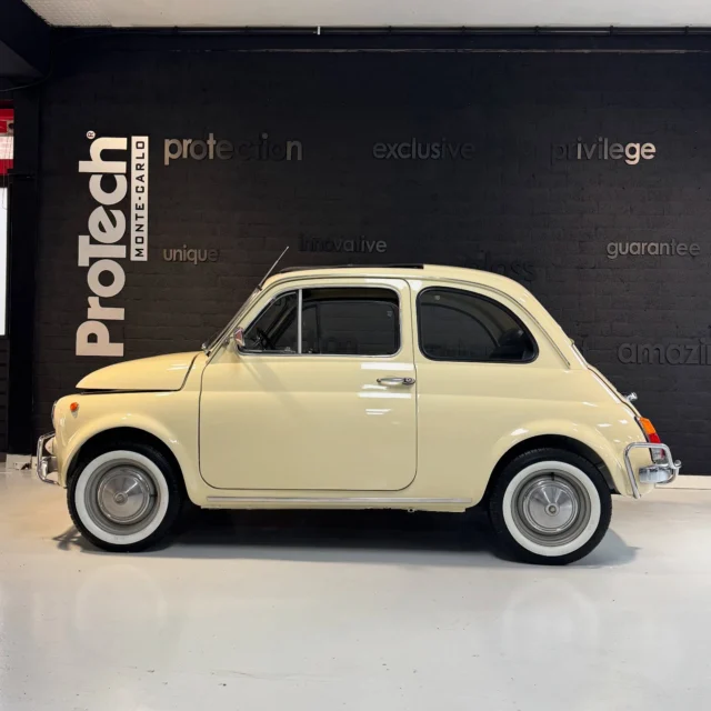 Hij is helemaal af! De laatste auto die Ruud volledig overgespoten en opgebouwd heeft: de iconische Fiat 500L uit 1970! Het spuitwerk doet hij al een tijdje niet meer, maar het opbouwen van deze klassieker was een tijdrovend en precies werk, met veel zorg en passie. Trots op deze mooie afsluiter! Nu richt Ruud zich bij ProTech Monte-Carlo Westland op het perfectioneren van auto’s met car detailing, lakbescherming en coatings.

#ProTech #ProTechMC #Westland #ProTechMonteCarlo #Fiat500L #Klassieker #LaatsteOpbouw #RGRepair #CarDetailing #Lakbescherming #ProTechMonteCarloWestland”