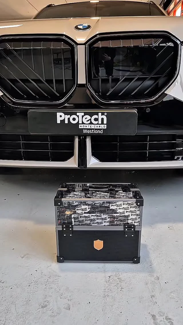 Klaar voor aflevering.
Deze BMW X3 kreeg onze volledige coatingbehandeling.
Pure glans, diepe bescherming, handwerk op topniveau

#protechmomtecarlowestland #coatingspeciallist #cardetailing