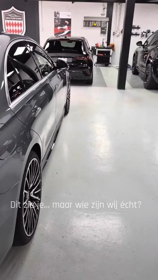 We zijn een familiebedrijf.

Samen runnen we deze werkplaats. Van koffie tot coating, van klant tot laklaag.

Maar achter die machines, microvezels en mailboxen zit een verhaal.

🎥 Zin om te weten wie wij zijn?
Bekijk dan vooral even onze vorige reel⬇️

#Cardetailing #Familiebedrijf #ProTechMonteCarloWestland #werkplaatsbeleving #ondernemersverhaal