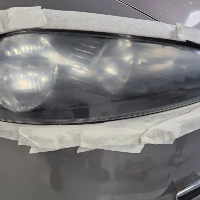 Voor & Na | Koplamprestauratie
Doffe koplampen? Met de juiste aanpak polijsten we ze weer helder. Beter zicht én een frissere look voor je auto.

#koplamprestauratie #koplamppolijsten 
#cardetailing #beforeandafter #ProTechMonteCarloWestland