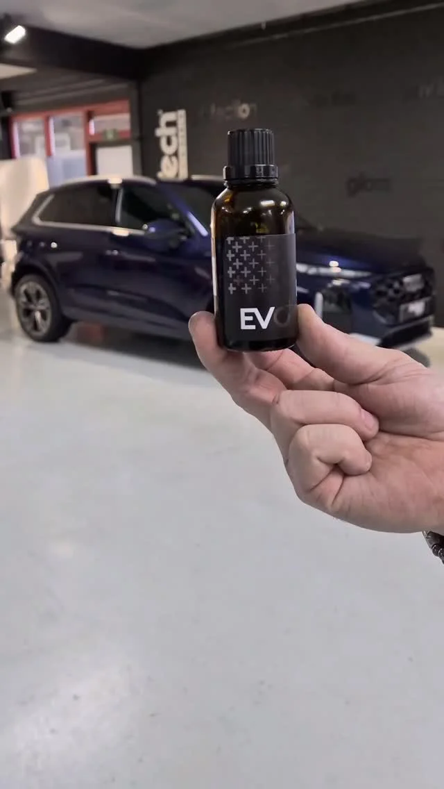 Soms zei je bescherming niet....
Tot het licht erop valt.

Deze Audi kreeg niet alleen glans, maar een schild op de lak.

#protechmc #ProfessioneelDetailen #Glascoating #westland